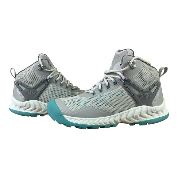 KEEN Women's NXIS EVO Mid Height Waterproof Fast Packing Hiking Boot - 6 EUC - Picture 1 of 10